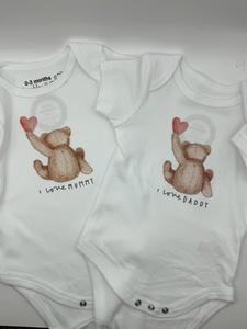 Teddys Wardrobe Babies I love Mummy/Daddy Bodysuit, Choose your design, Unisex - Soft Cotton Material