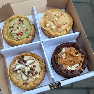 Deep Dish Cookies, Box 4 - Chocolate, Biscoff, Caramel, Kinder, Pistachio Snack