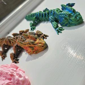 Medium 3d printed flexi articulated Sand Dragon Decor Eye