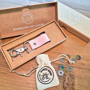 Wander Rings - Travel Memory Keyring - Tag - Vegan Leather - Collect Countries, Cities, Memories Charms - TAG