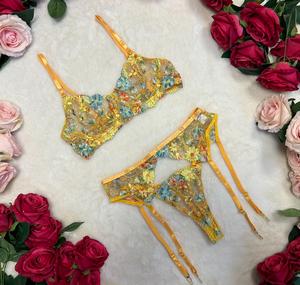 LILIOSA LINGERIE LIVE Gold Yellow Floral Embroidery Soft Mesh Sheer 3 Piece Lingerie Set (Adjustable Bra + Clasp Garter + Adjustable Thong ) Comfortable Underwear Elegance Everyday Womenswear, Adjustable Spaghetti Straps, Bridal Evening Matching Fit Style