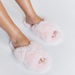 Cross band slider slippers