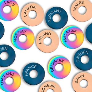 L - Z Country Rings / Tokens for Travel Memory Keyring - Rose - Rainbow - Blue